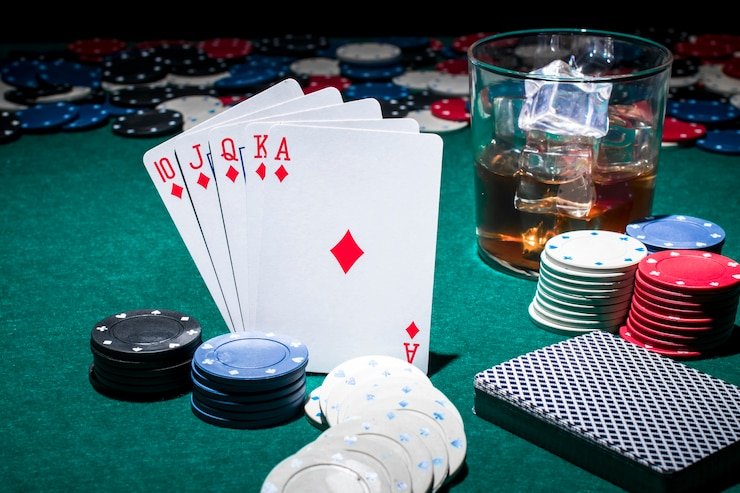 Tampilan meja Teen Patti di aplikasi nekoslot dengan kartu dan chip